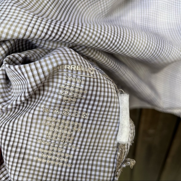 Merrell Vented Short Sleeve Button Down Shirt Sz M - Picture 8 of 14